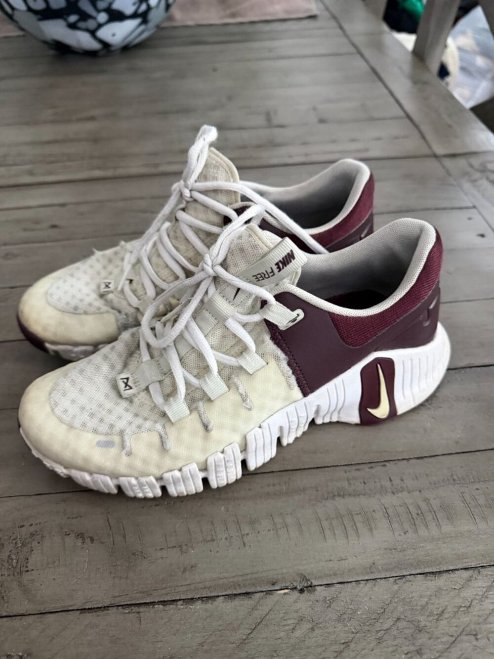 Nike (WMNS) Nike Free Metcon 5 'Sea Glass Burgundy Crush' Size 8